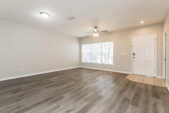 Photo - 454 Summer Sails Dr