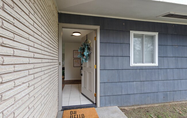 Photo - 165 Antigua Dr