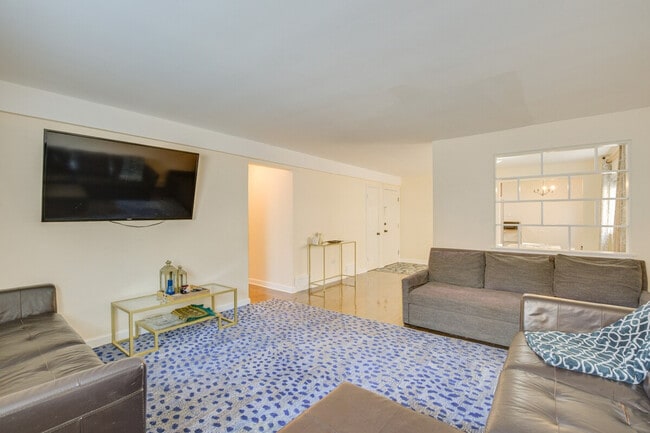 Building Photo - 8845 Lamon Ave Unit ID1306683P