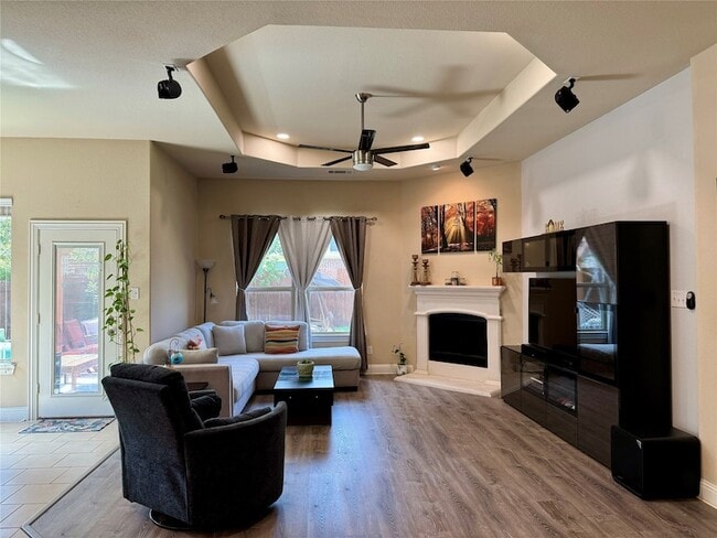 Photo - 15817 Rockingham St