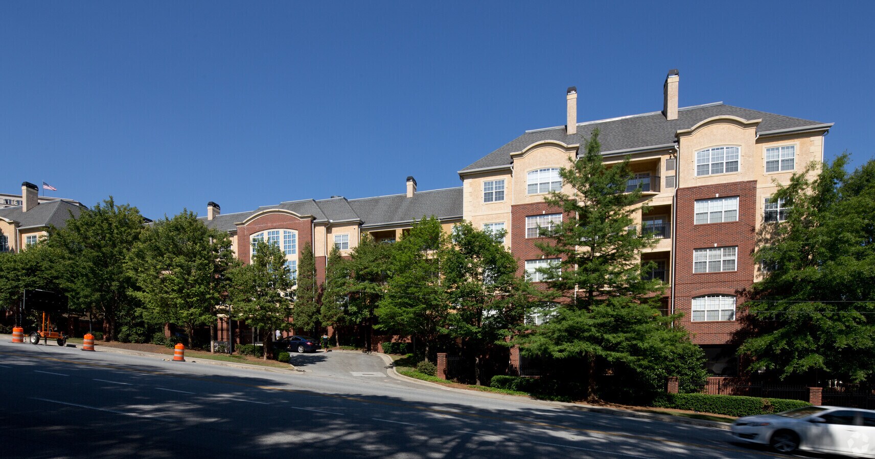 Hillside at Lenox - Hillside at Lenox Townhomes