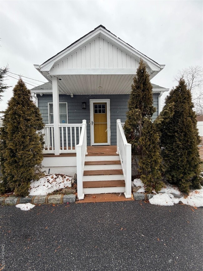 Building Photo - 5 Bristol St