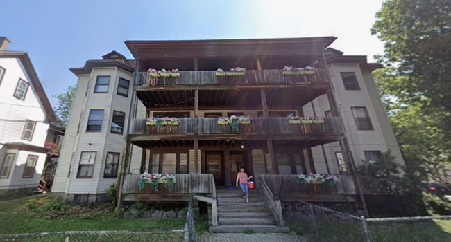 Building Photo - 38 Linden St Unit 25