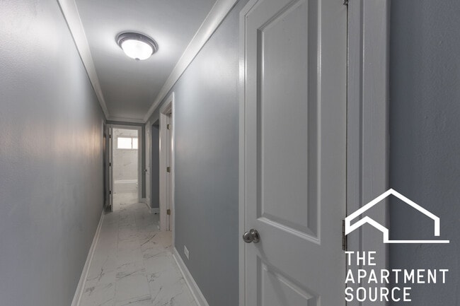 Photo - 2755 W North Shore Ave Unidad GDN