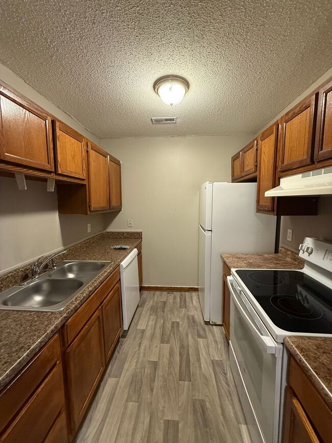 Photo - One bedroom, 1 bath condo in Durham Unit 6