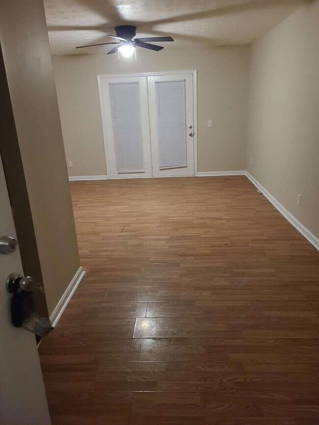 Photo - 215 Weslee Way Unit 25