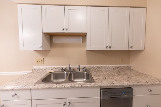 Photo - 185 Forest View Dr
