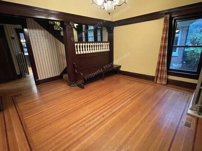 Photo - 1458 Cherokee Rd