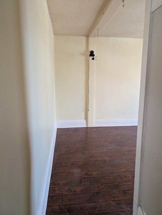 Photo - 540 Downie St