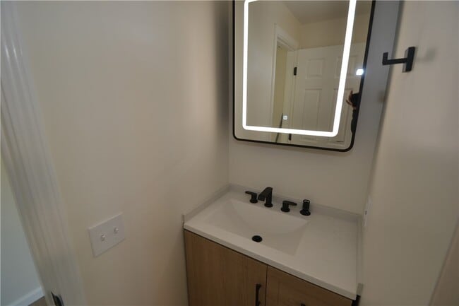 Photo - 405 Garfield Ave