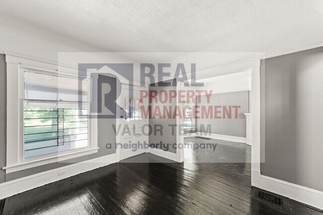 Photo - Newly Updated home for rent!  6 Bedrooms! ...