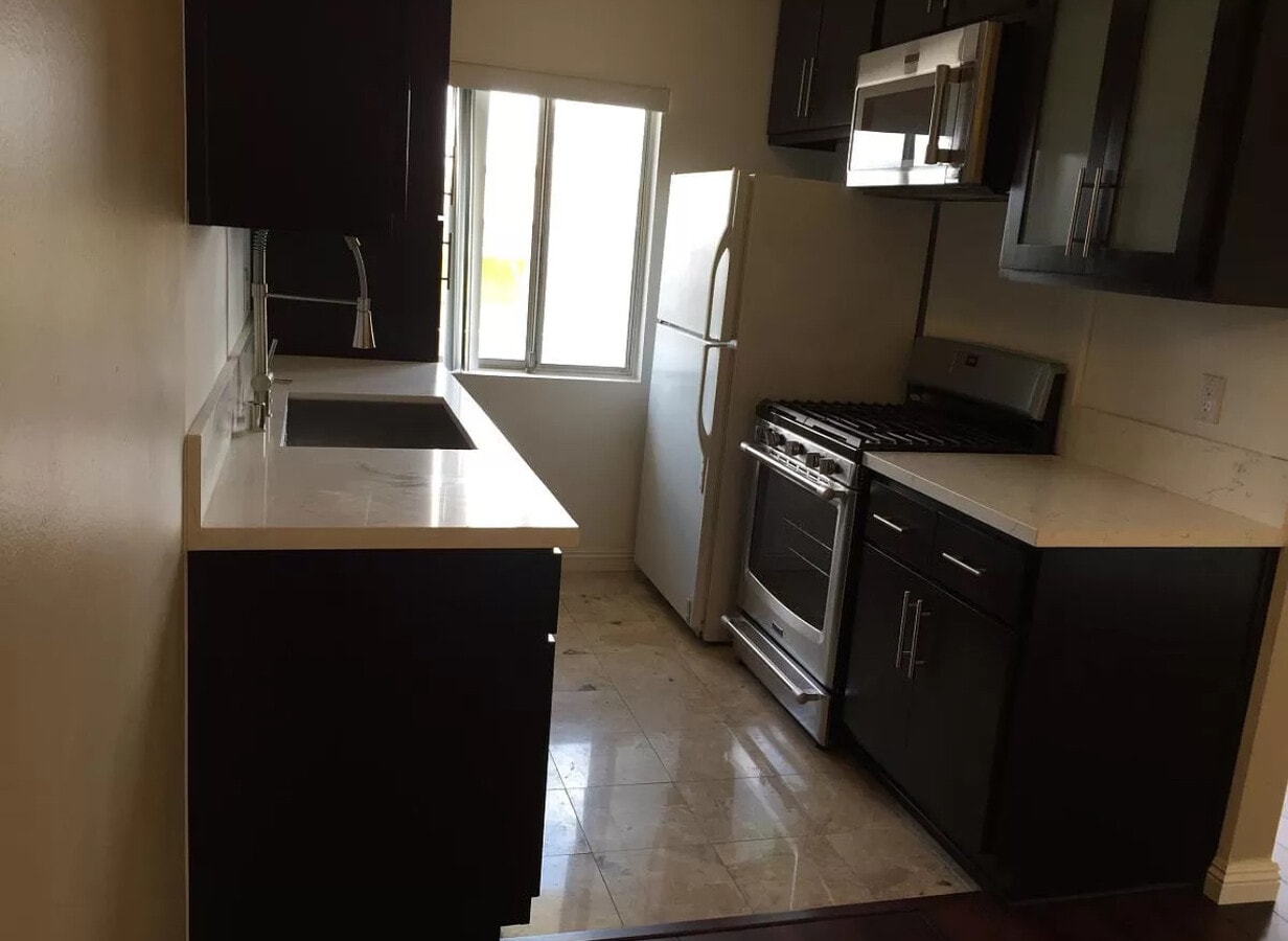 Photo - 1062 S Corning St Unit Upper