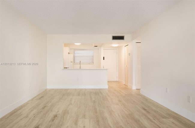 Photo - 10825 SW 112th Ave Unit 213