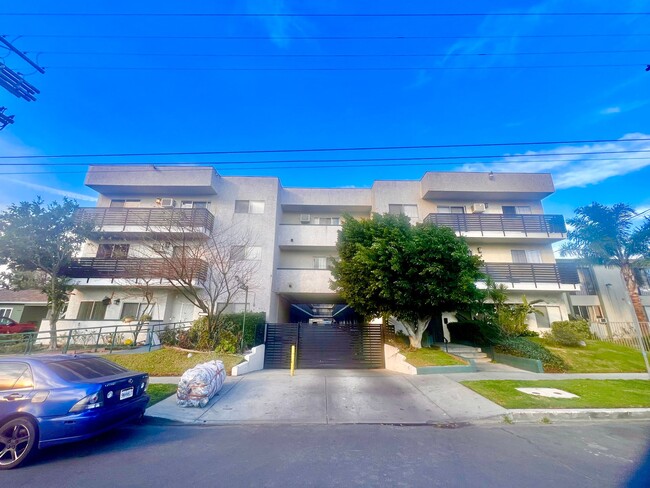 Building Photo - Cleon villa's Rental