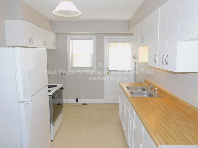 Photo - 2644 Walker Ave