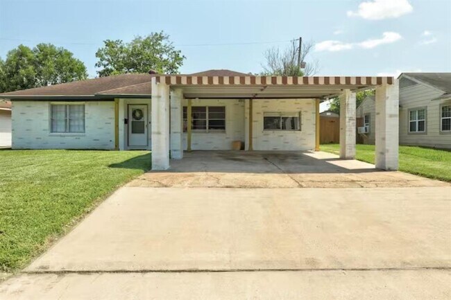 Photo - 3606 Yosemite St House