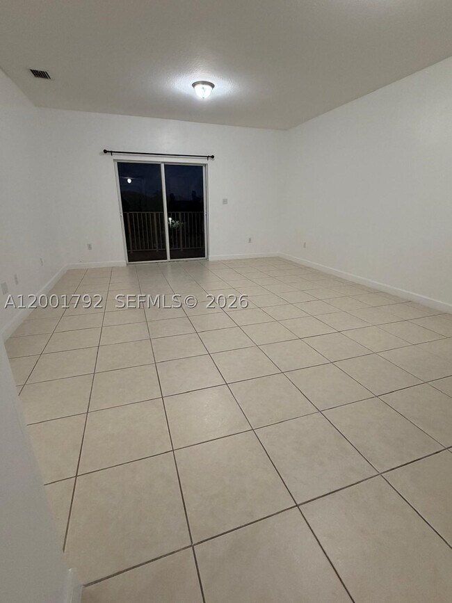 Photo - 1300 NE 109th St Unit 404