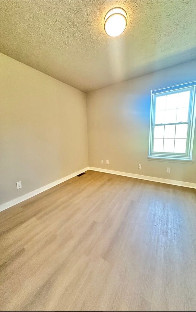 Photo - Townhouse for Rent