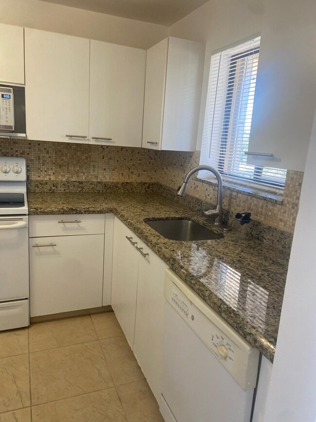 Photo - 4820 Lucerne Lakes Blvd W Unit 205