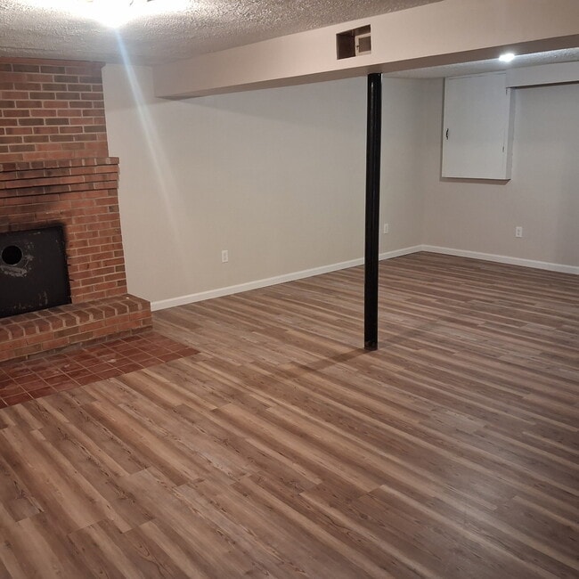 327 Dixie Airport Rd