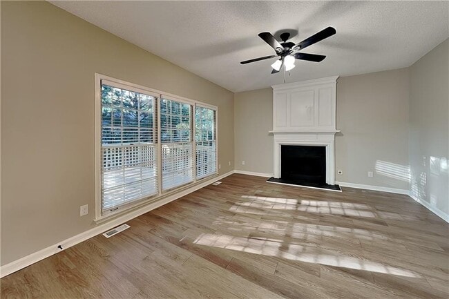 215 Boca Ciega Ct