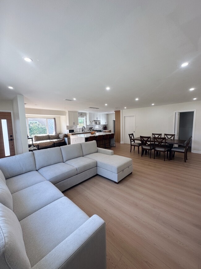 Photo - 345 N Broadmoor Ave