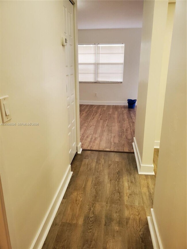 Photo - 1230 NE 139th St Unit 409