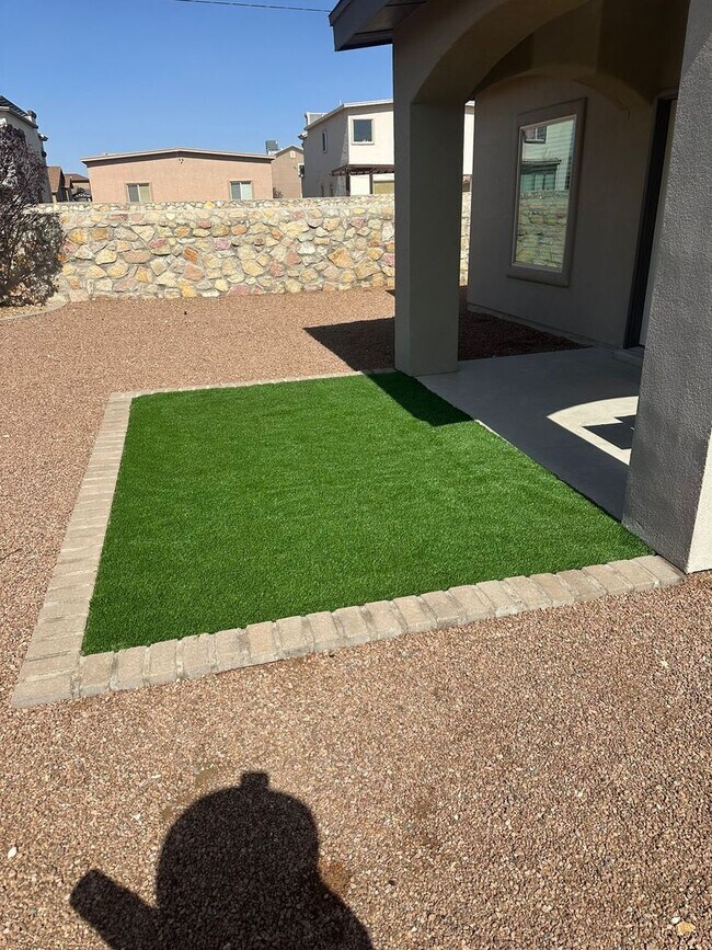 Photo - Furnished Eastside Beautiful 3 bed/2 baths...