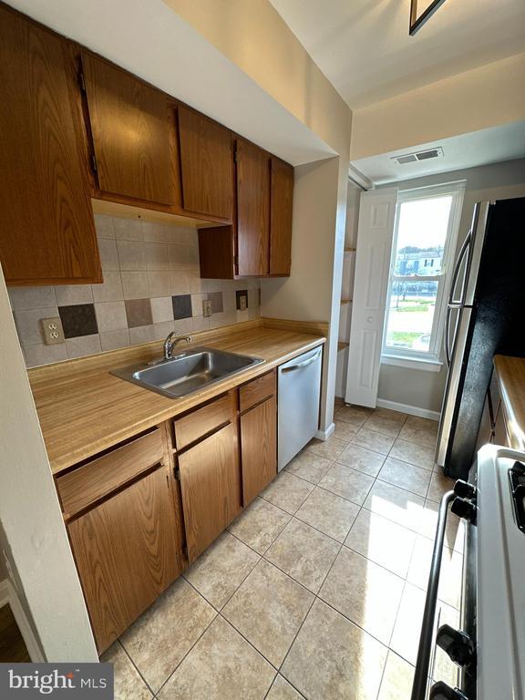 Photo - 25141 Tralee Ct