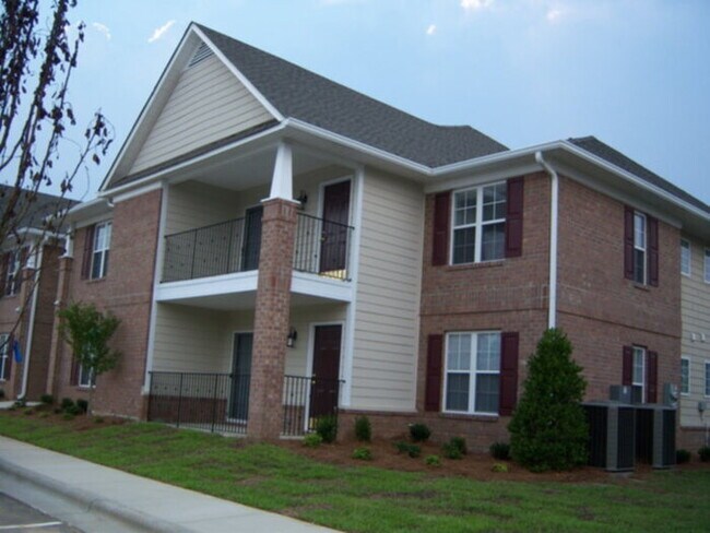 Photo - 1820 Balmoral Dr