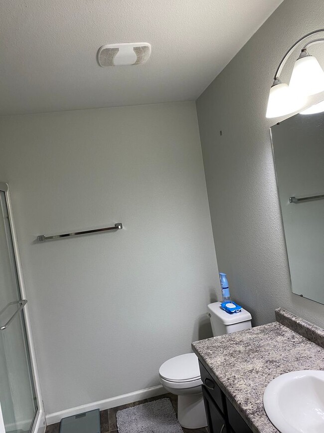 Photo - 3bed 2.5 bath Twinhome SORRY NO PETS!!