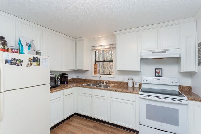 129 Forsyth Dr