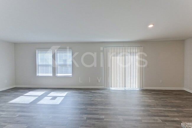 Photo - 1600 Forsyth St