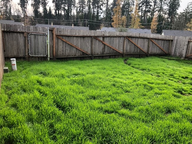 Photo - Great 2 bedroom 1 bathroom duplex in Springfield!