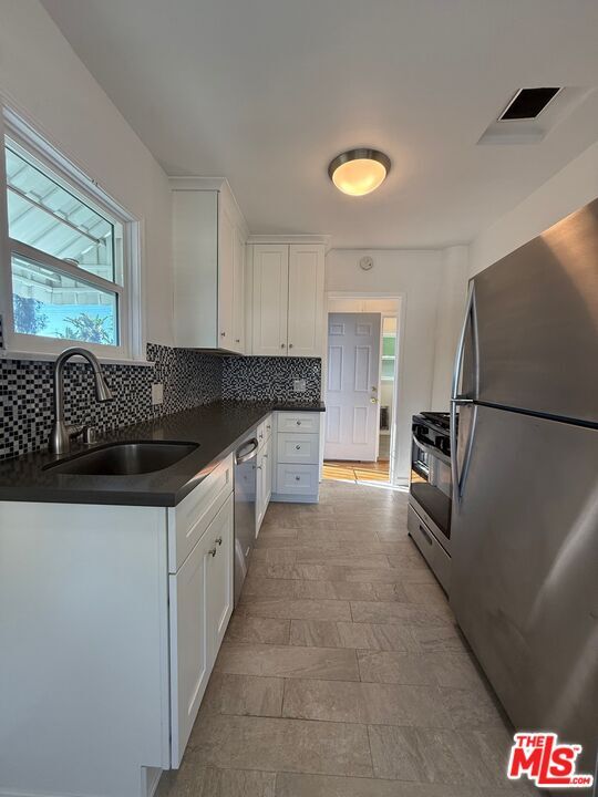 Photo - 1155 N Genesee Ave