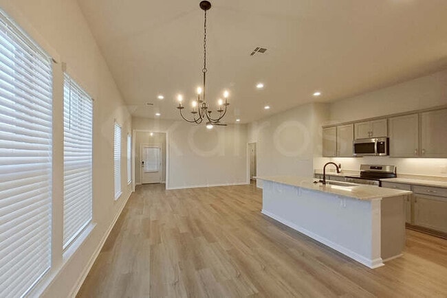 Photo - 13963 Barrington Ave