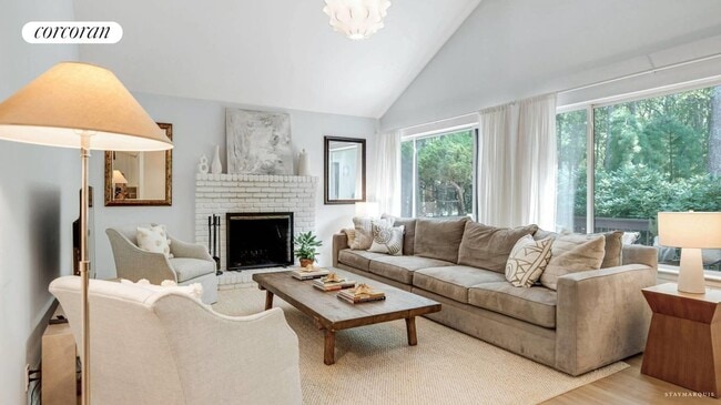 Photo - 197 Treescape Dr