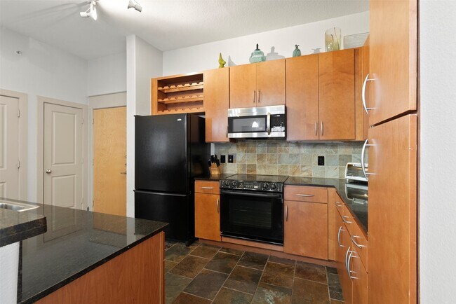 Photo - 1901 Post Oak Blvd