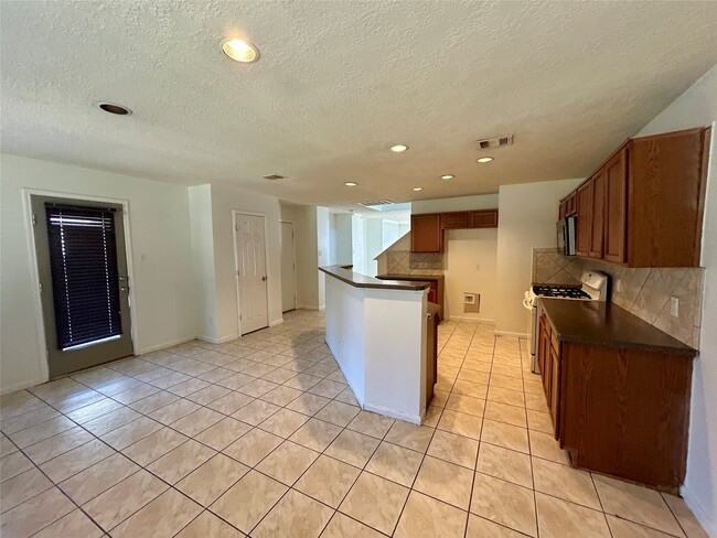 Photo - 8007 Arrington Forest Ln