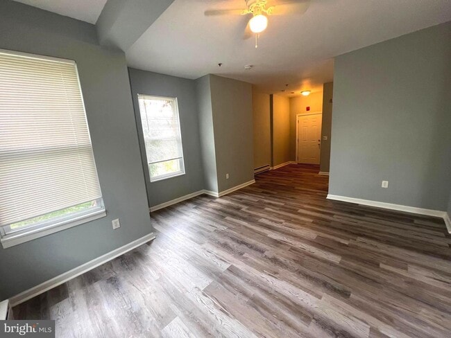 Photo - 1711 W Tioga St Unit 1