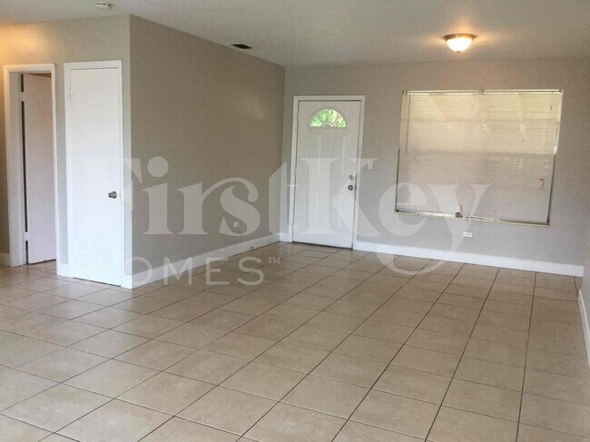 Photo - 6941 SW 5th St