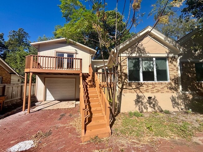 Photo - Hemphill Park Gem! 4 Bed/2.5 Bath - Availa...