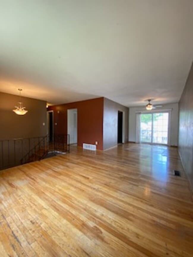 Photo - 3 Bedroom Home Available in Elkhart!