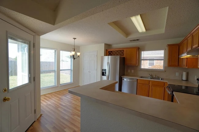 Photo - 137 Magnolia Ln