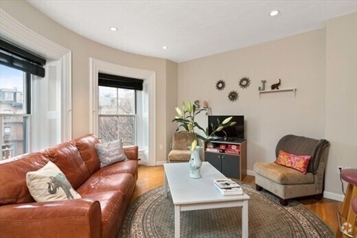 Building Photo - 27 Worcester Square Unit 5 Rental