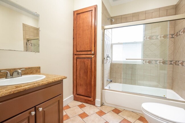 Photo - 1424 N Northgate Way Unit 1424 N Northgate Way