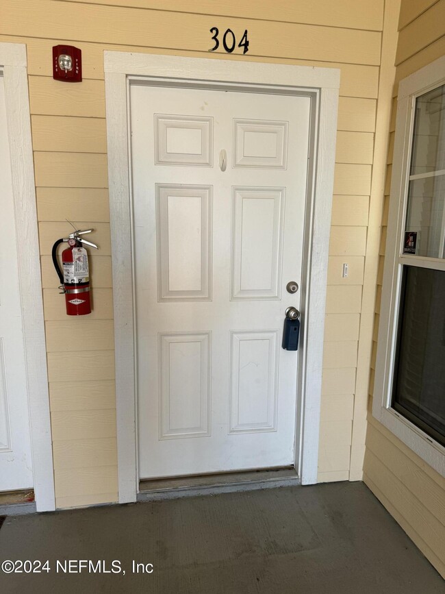 Photo - 4935 Islamorada Ln Unidad 304