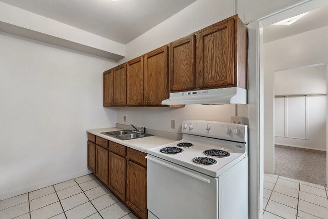 Photo - 2311 W Wisconsin Ave Unit 09