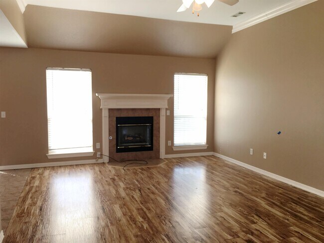 Photo - 6670 Cutter Ct