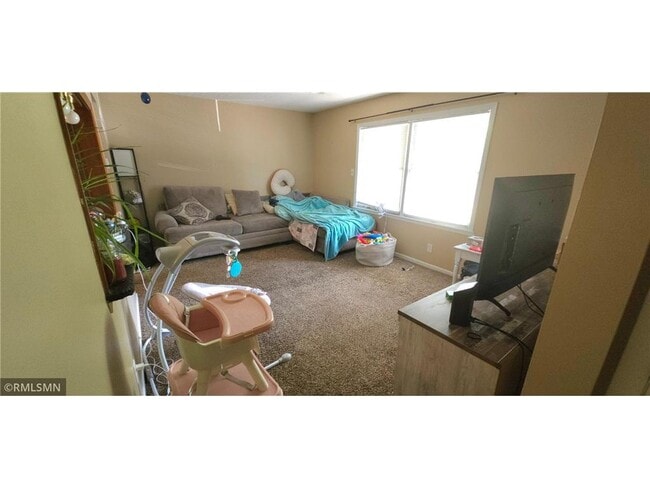 1301 4th St
